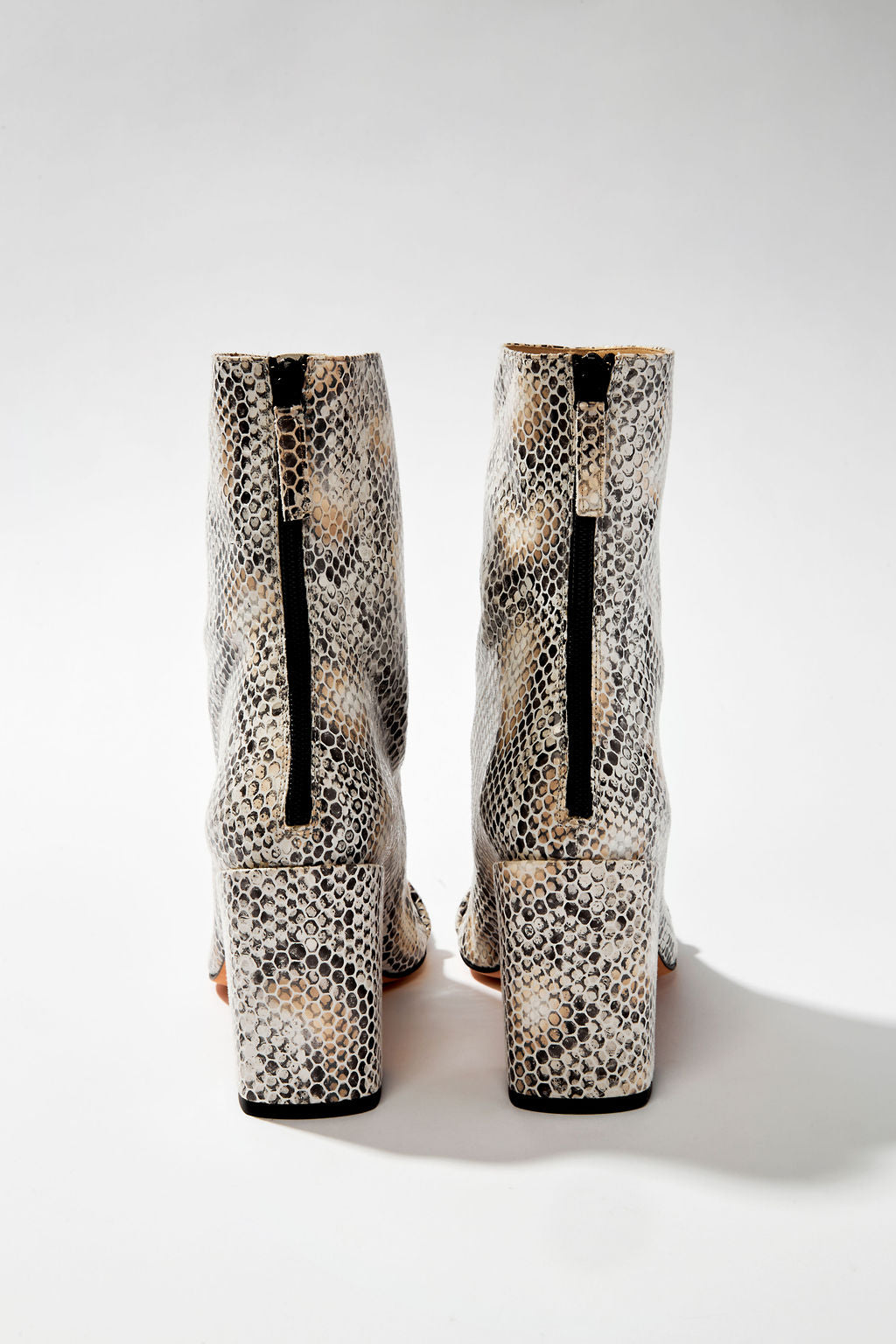 GIGI, Snake Print